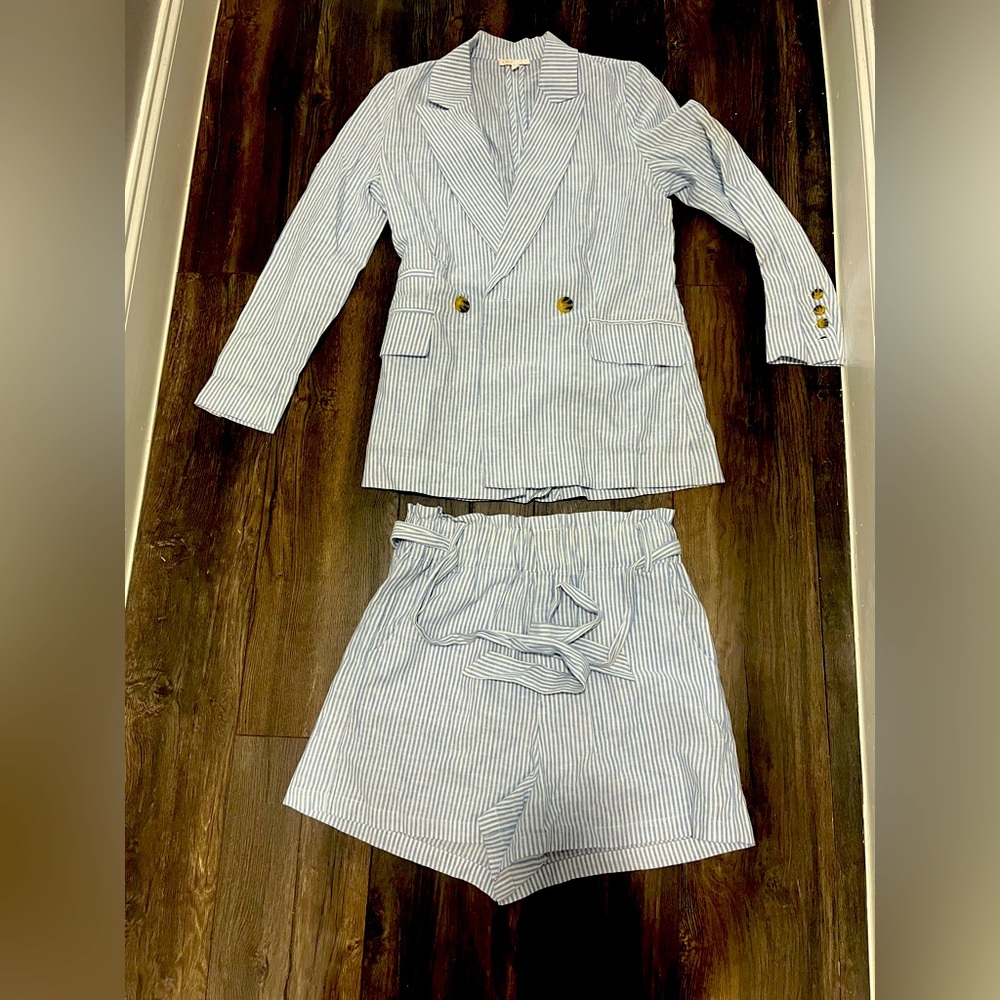 Junior Medium Jacket/Junior Large Shorts